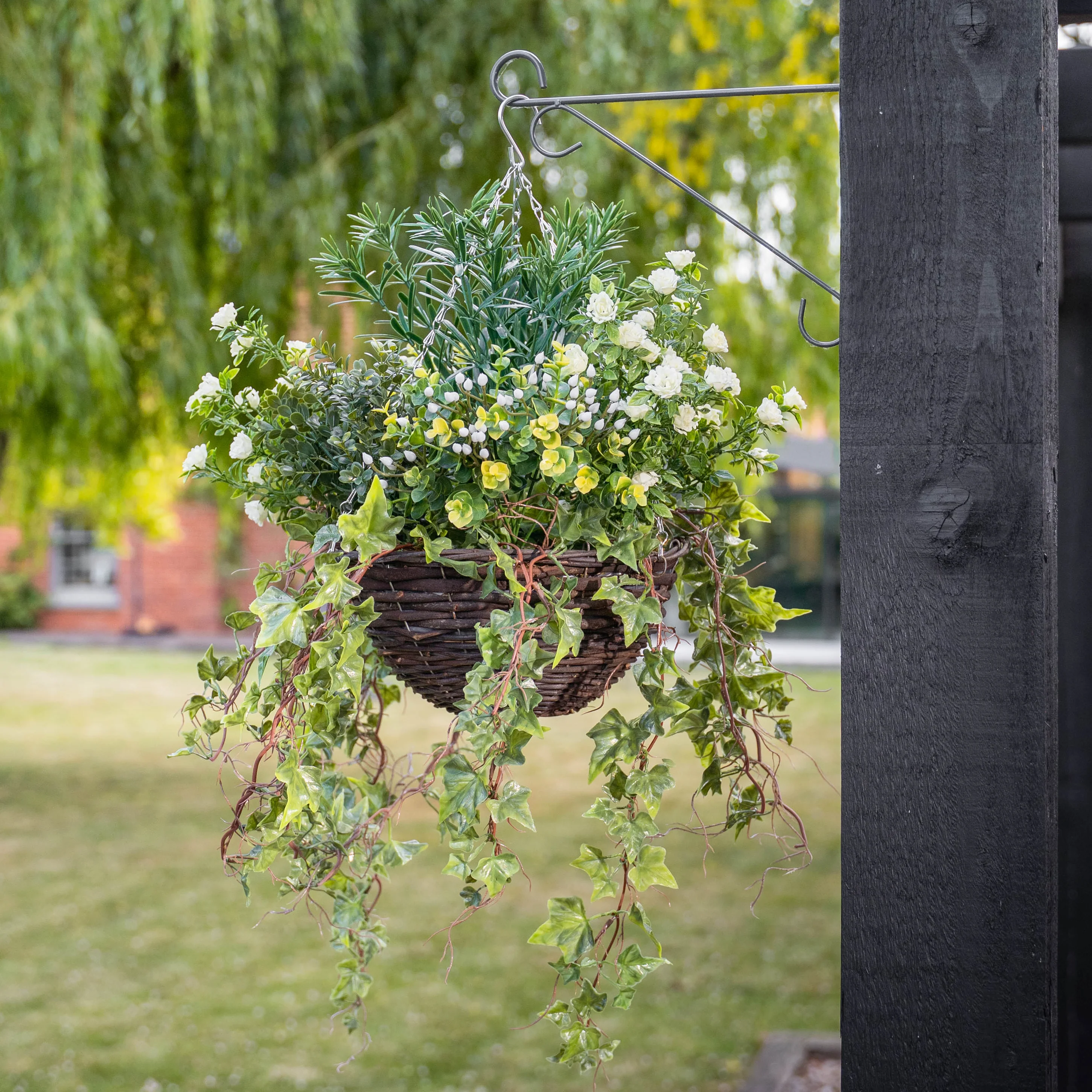 Rose & ivy hanging basket - Image 9